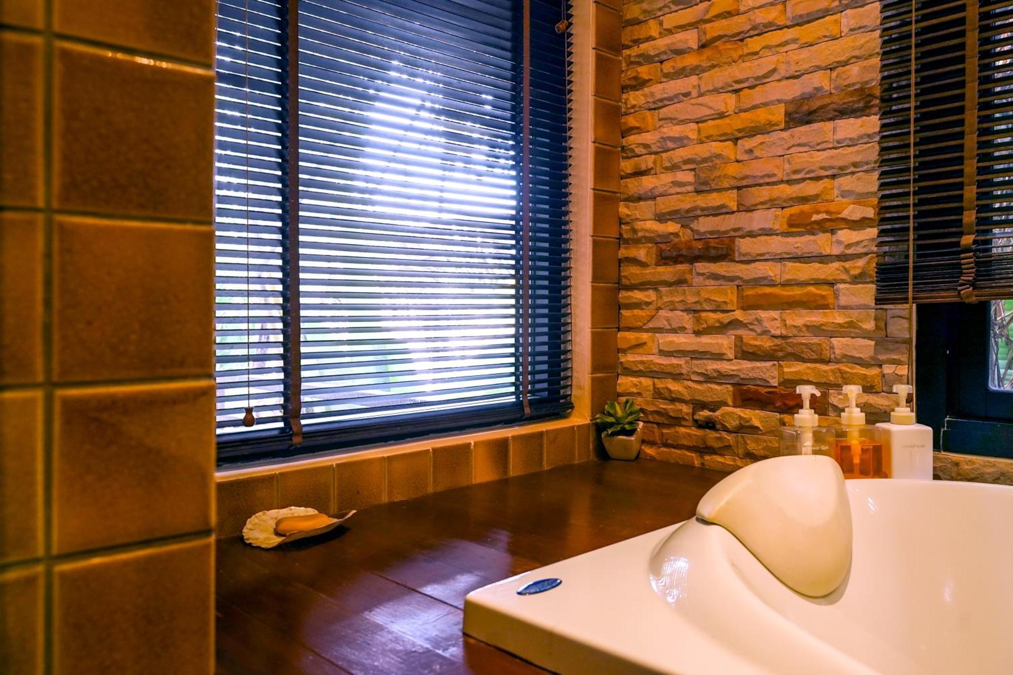 Large 4 Bed Villa Short Walk To Maenam Beach Mae Nam Exterior foto
